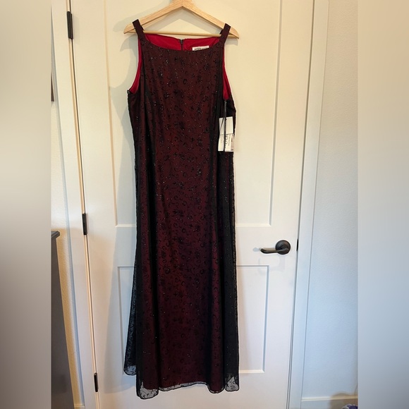 Betsy & Adam Dresses & Skirts - NWT Betsy & Adam Y2K sheer velvet burnout floral burgundy glittery formal dress